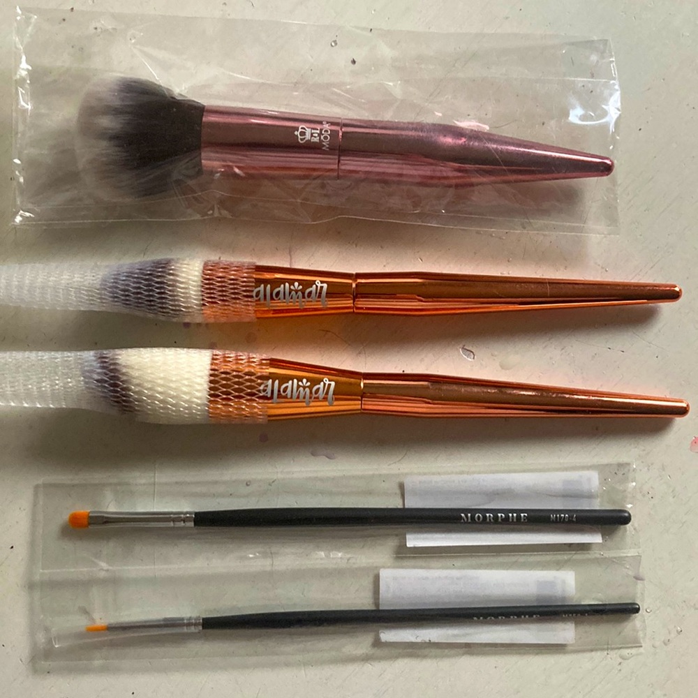 🌟5 PC Brush set! All brand new!